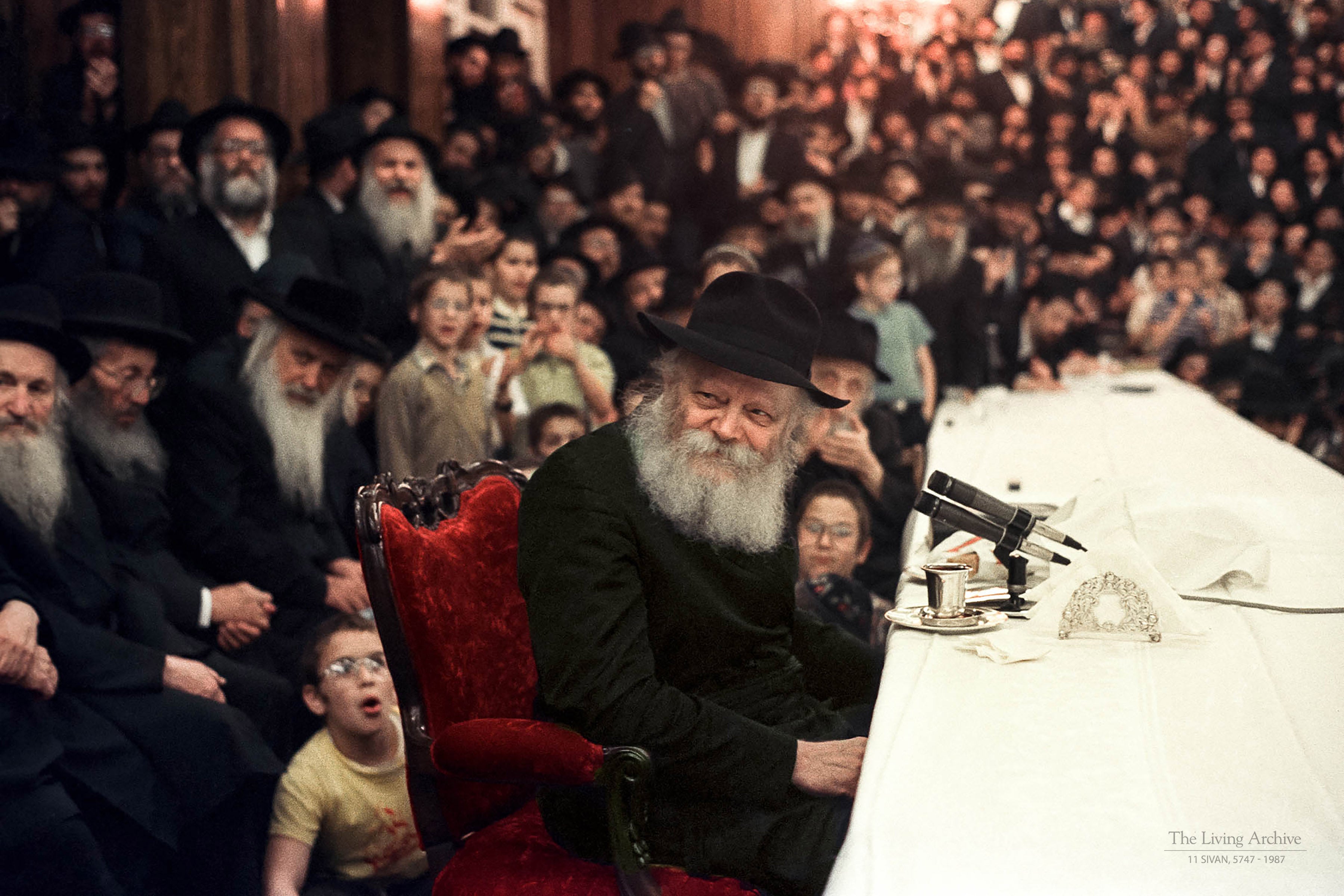 Wearing a Silk Kapota on Shabbos